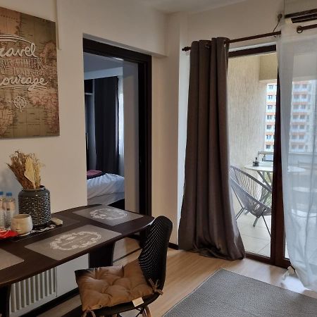 Lovely & Comfy, Central Apt In Jászvásár Kültér fotó